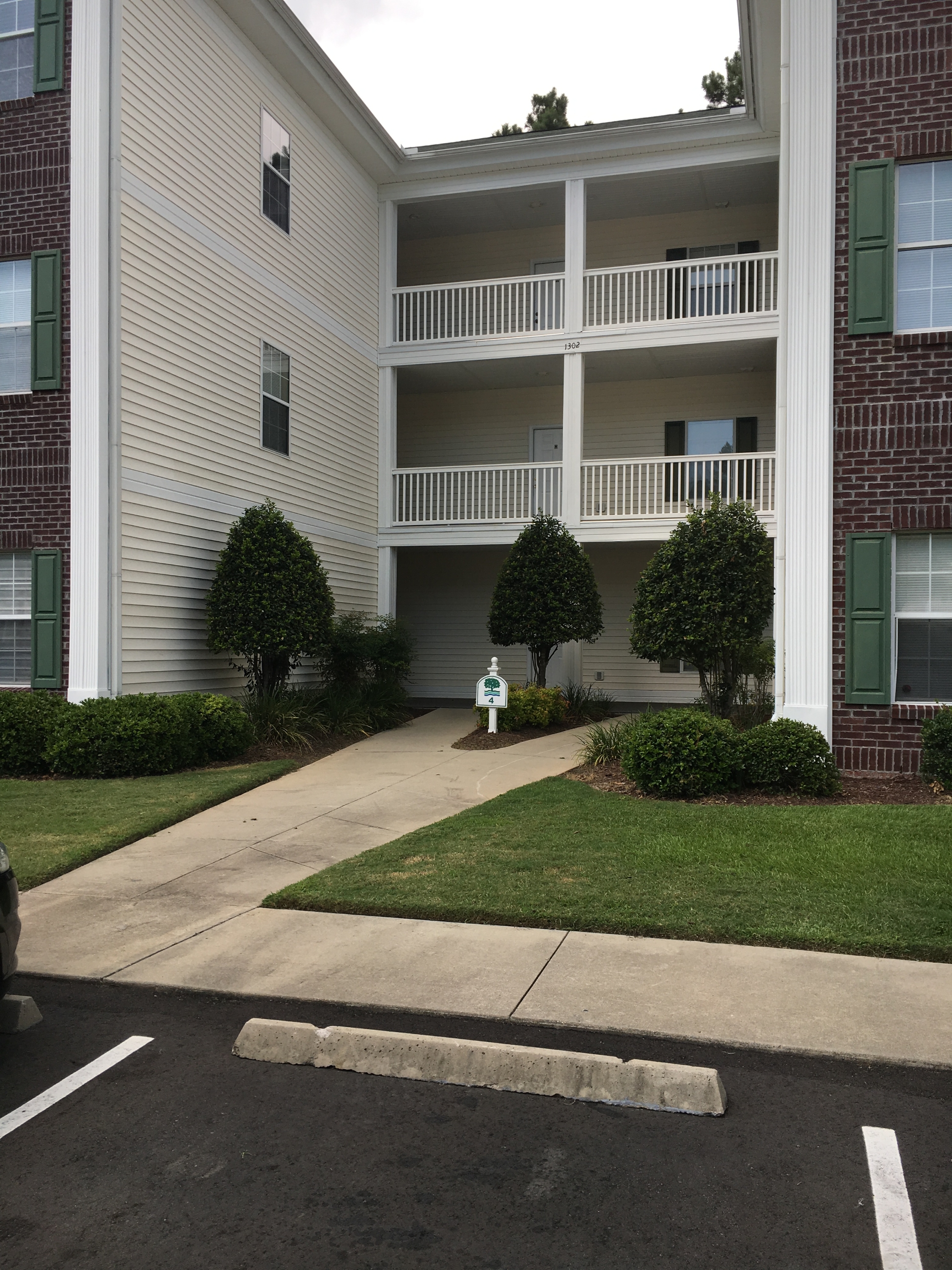 589 Blue River Dr. 4F