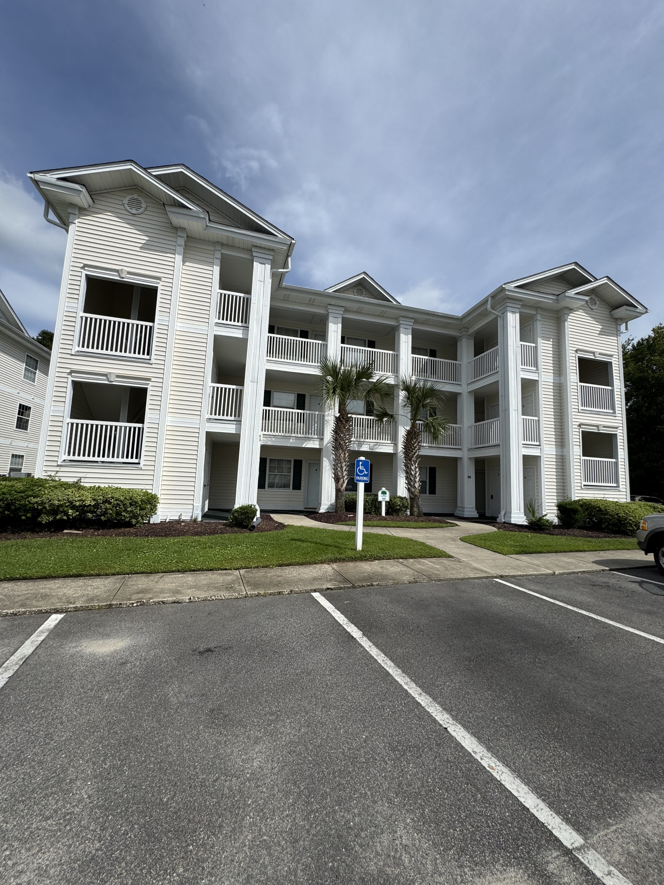 556 White River Drive. 44B - 1